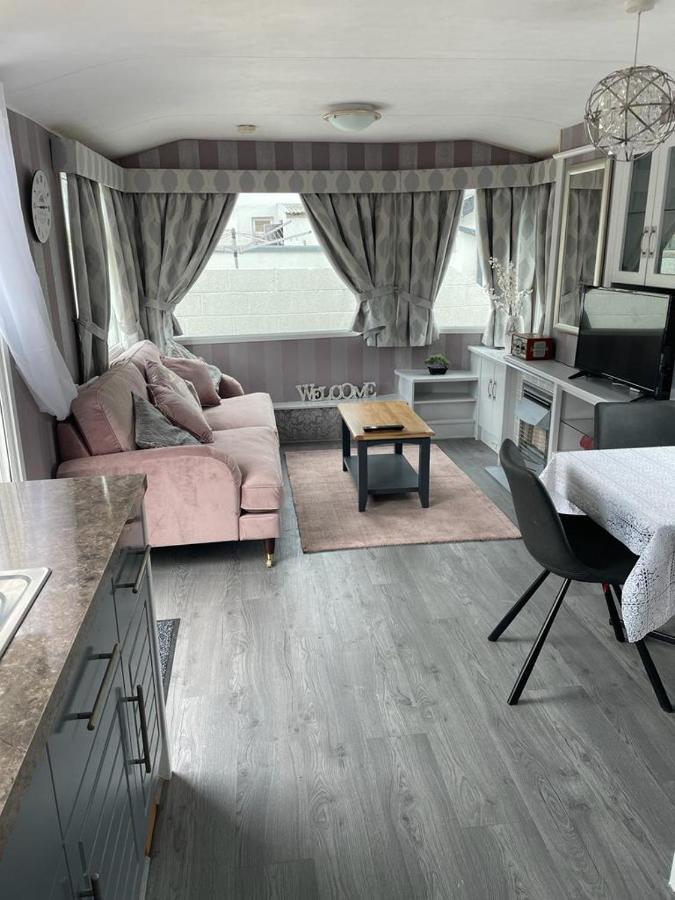 The Rock Bar B&B كيلكيني المظهر الخارجي الصورة